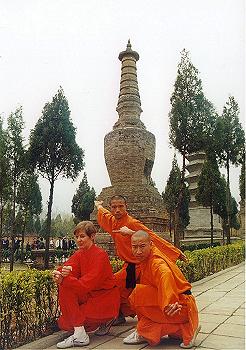 Im Pagoden Wald vom Shaolin Tempel